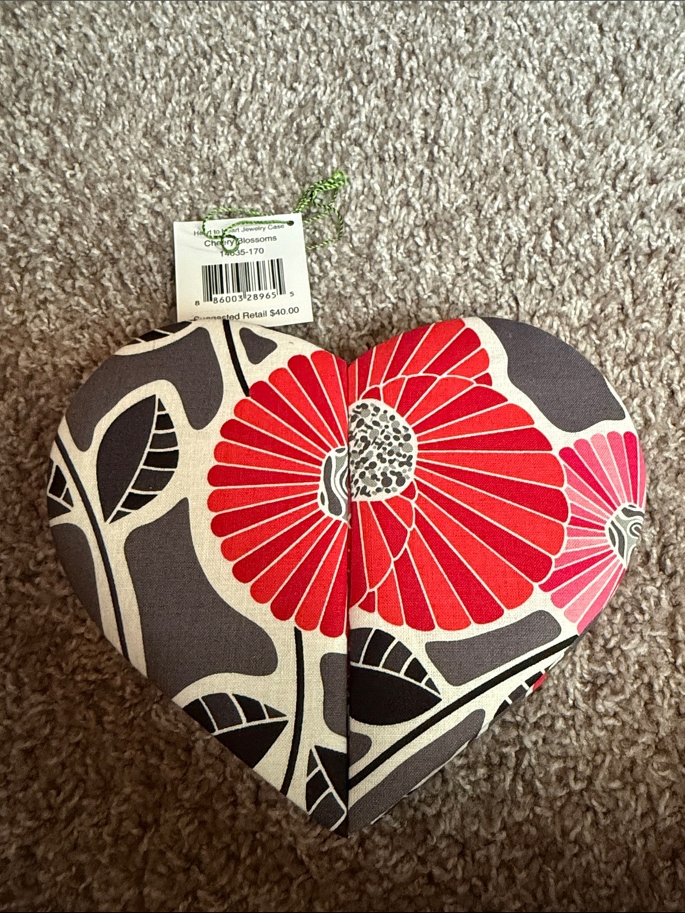 NWT Vera Bradley heart to heart jewelry case